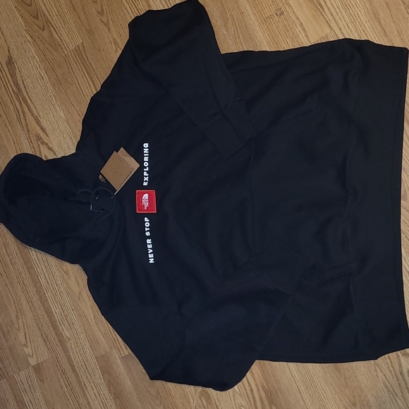 The North Face Other - Brand new heavy-duty The North Face hoody size L
